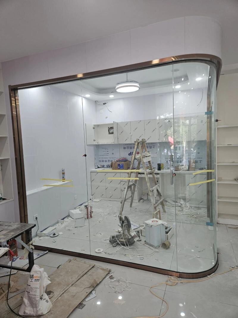 张掖市热熔玻璃异形展柜玻璃 - 价格